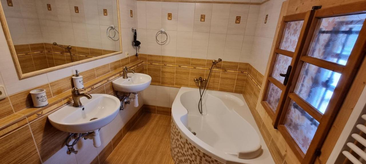 Palčovka Huty - apartmán U Ondry Esterno foto